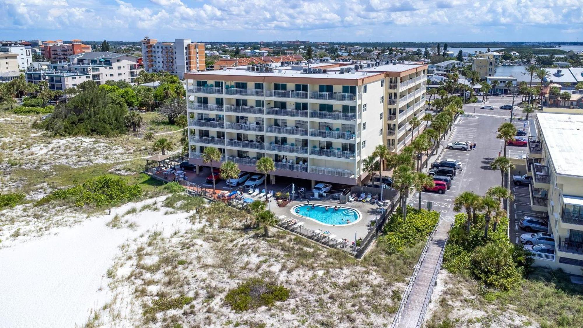 Beachfront Madeira Norte St. Pete Beach Eksteriør bilde