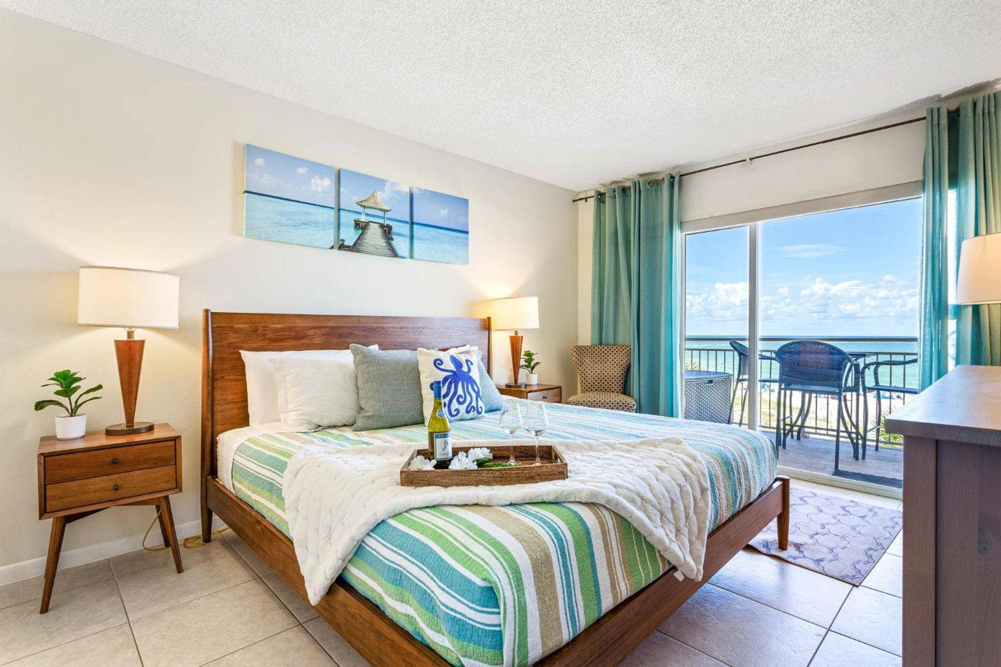 Beachfront Madeira Norte St. Pete Beach Eksteriør bilde